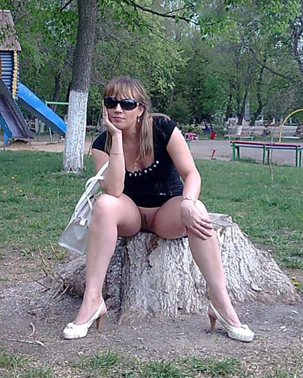 Голые русские девушки на улице фото 25 фото
