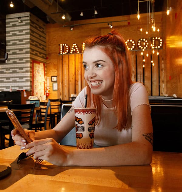 Засветы рыжей девушки в строительном магазине 12 фото