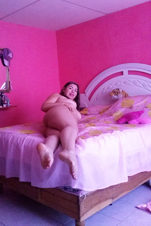 Сочная мамка хочет трахаться 9 фото