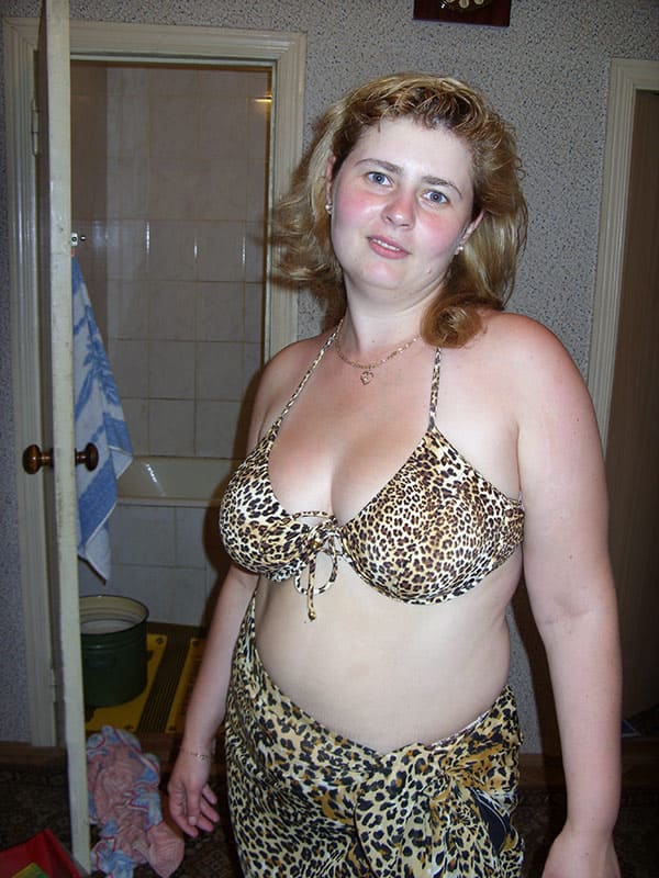 Русская пышка на отдыхе присланное 12 фото