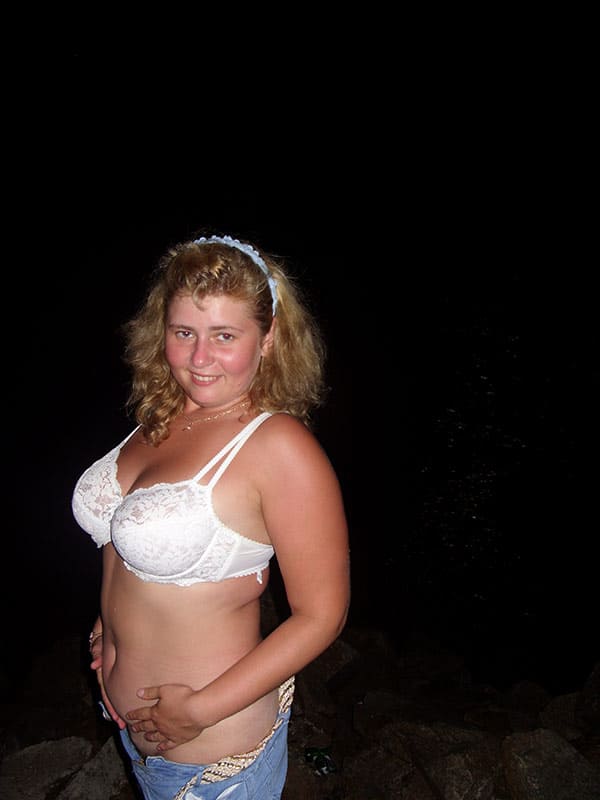 Русская пышка на отдыхе присланное 16 фото