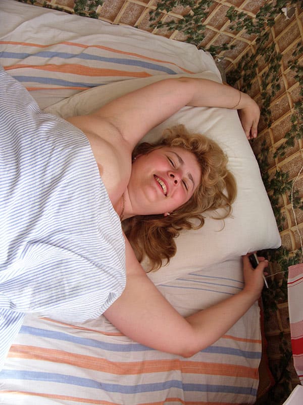 Русская пышка на отдыхе присланное 2 фото