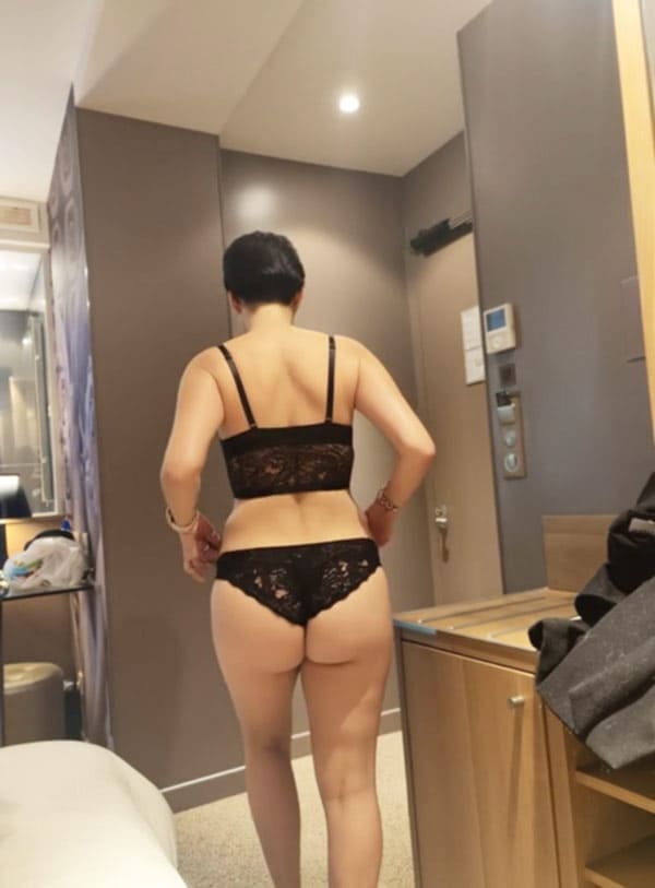 Большие ягодицы русских девушек 53 фото