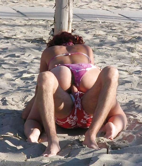 Подсмотренный секс на пляже подборка 36 фото