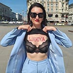 Моя жена шлюха для друзей присланное