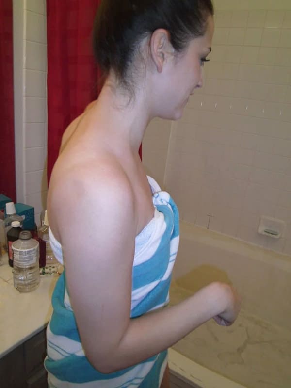 Подруга моет свою киску после секса 1 фото