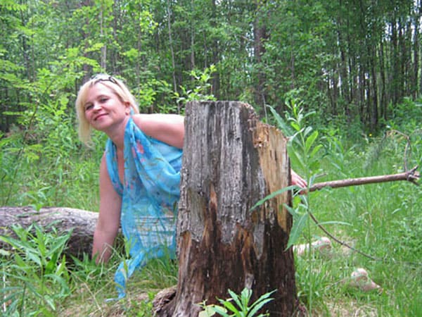 Жена захотела в лесу фотографироваться голой 27 фото