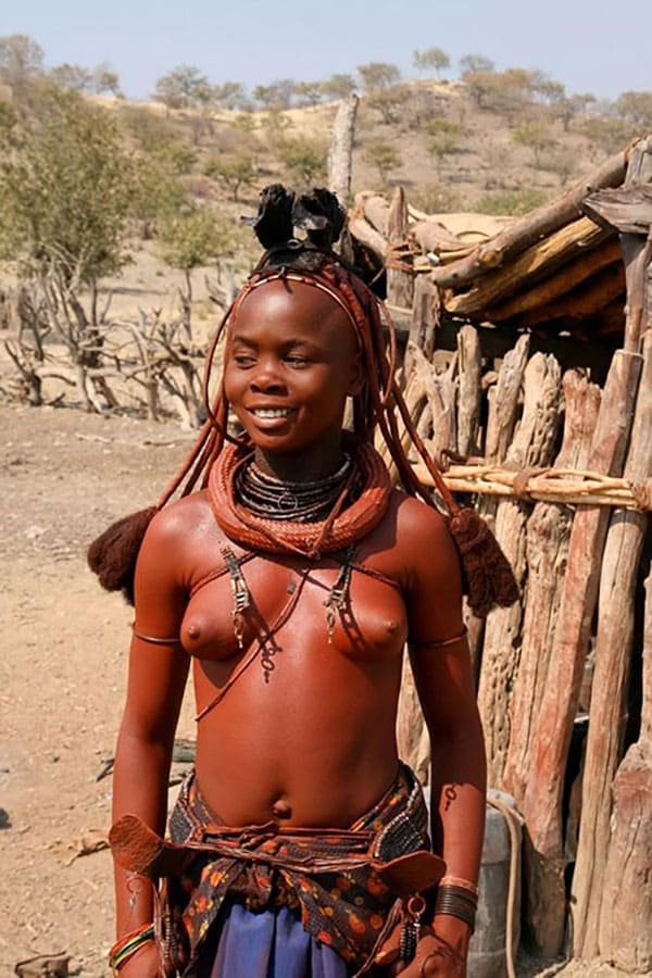 Голые папуаски из племени лесбиянок 16 фото