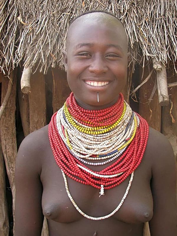 Голые папуаски из племени лесбиянок 54 фото