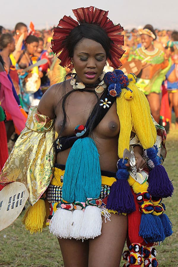 Голые папуаски из племени лесбиянок 58 фото