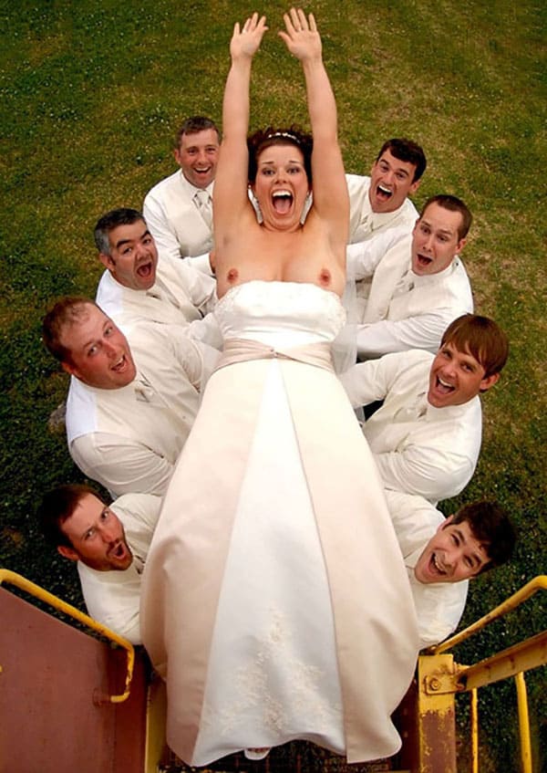 Невесты на свадьбу не надели трусы 32 фото