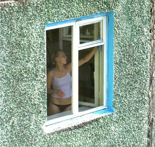 Подсмотренное за женщинами в окна дома напротив 5 фото