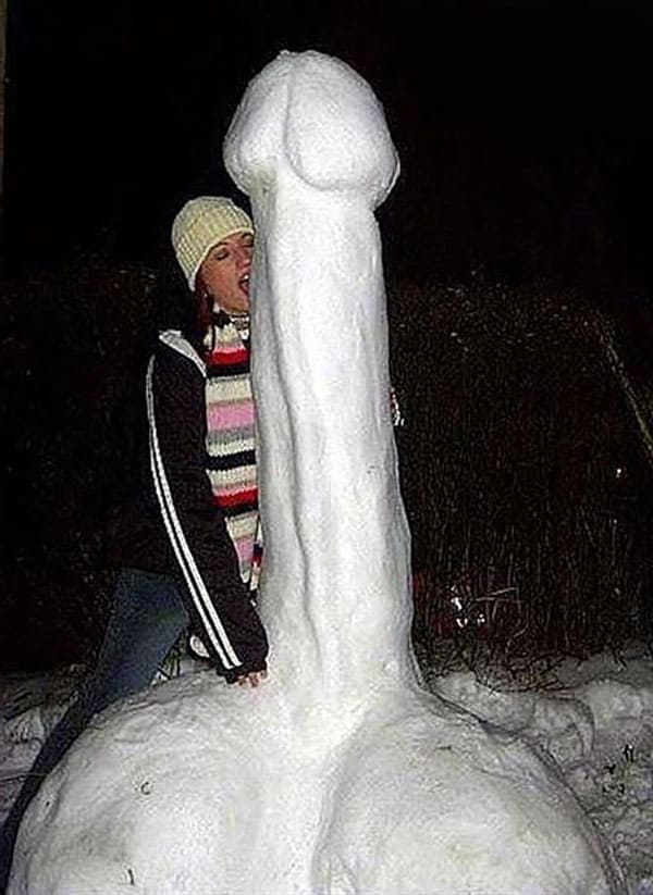 Порно снеговики и голые девушки 14 фото