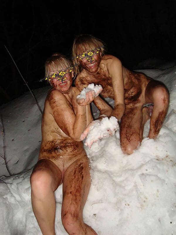 Зимние фото голых девушек на улицах города 30 фото